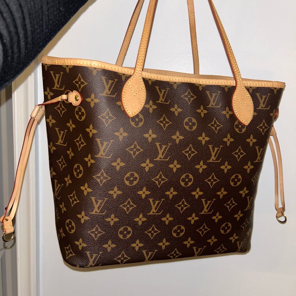 Auth NEW Louis Vuitton Neverfull MM monogram pivone with wallet pouch pivone